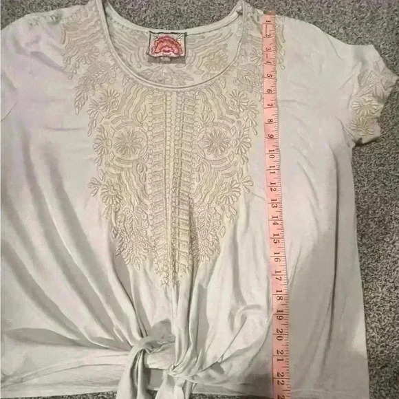 Gorgeous Embroidered Johnny Was Top - Picture 7 of 8